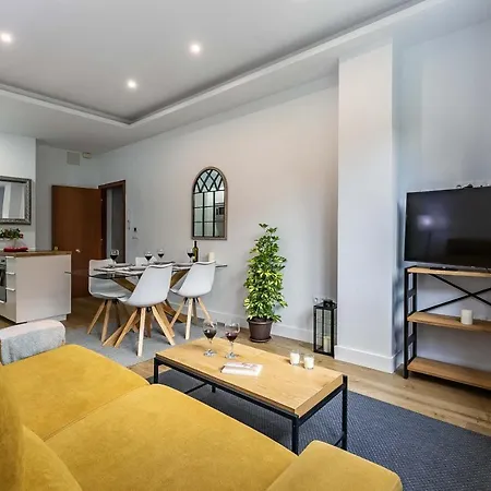Apartman Homeabroad *